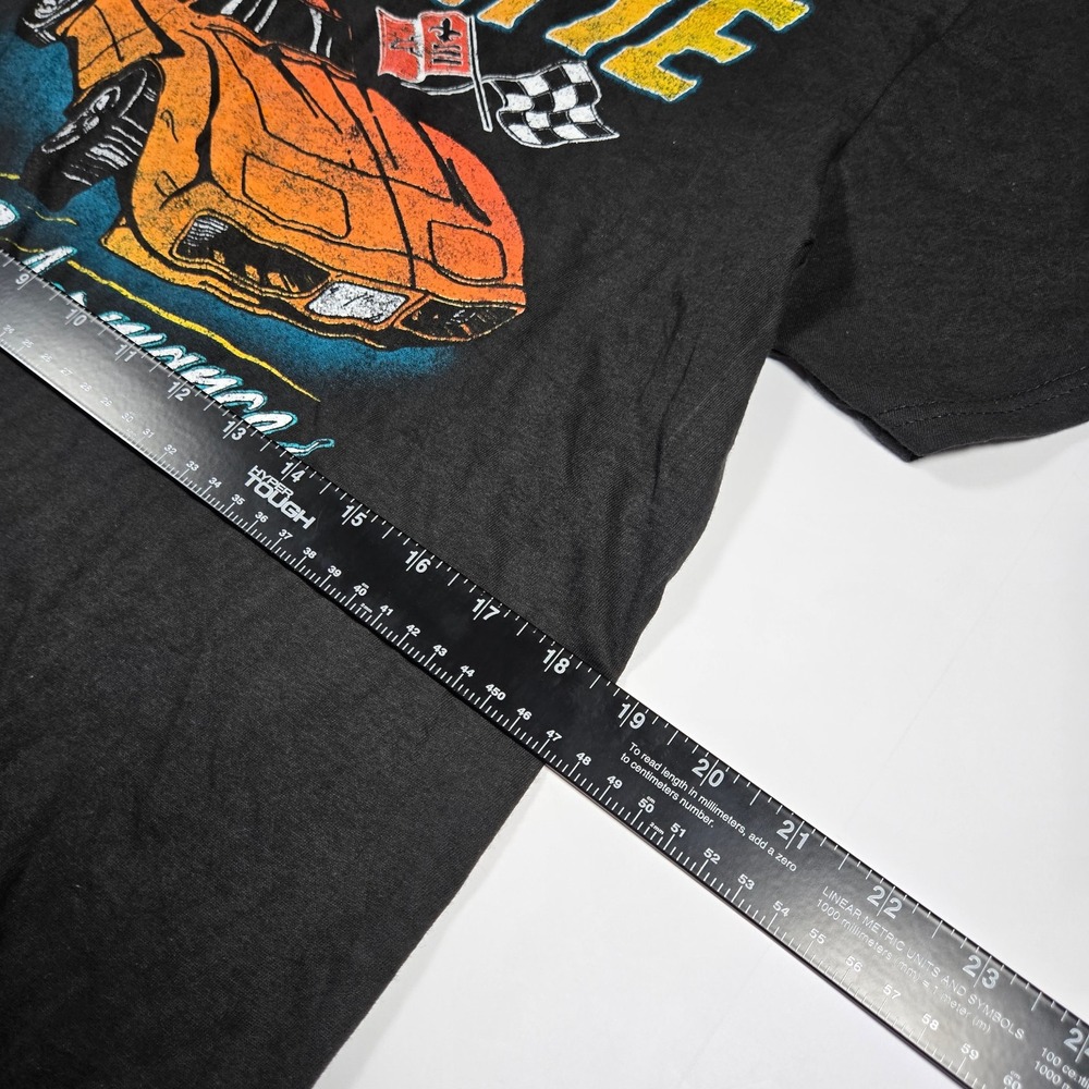 Men's Corvette Graphic T Shirt in Medium - Picture 5 of 5